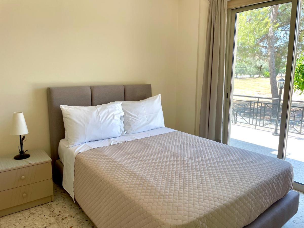 Himonas Apartments Pissouri Bagian luar foto