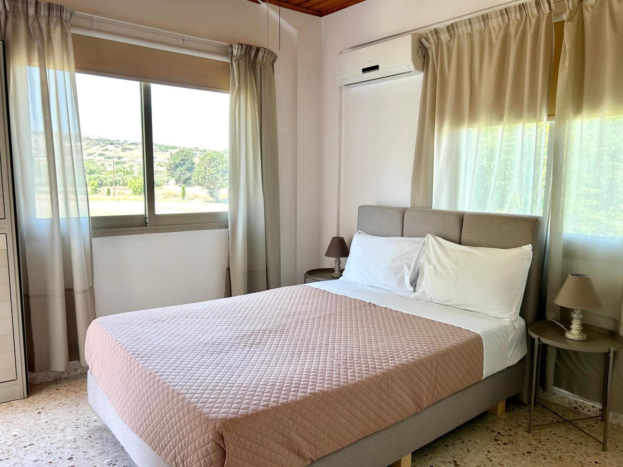 Himonas Apartments Pissouri Bagian luar foto