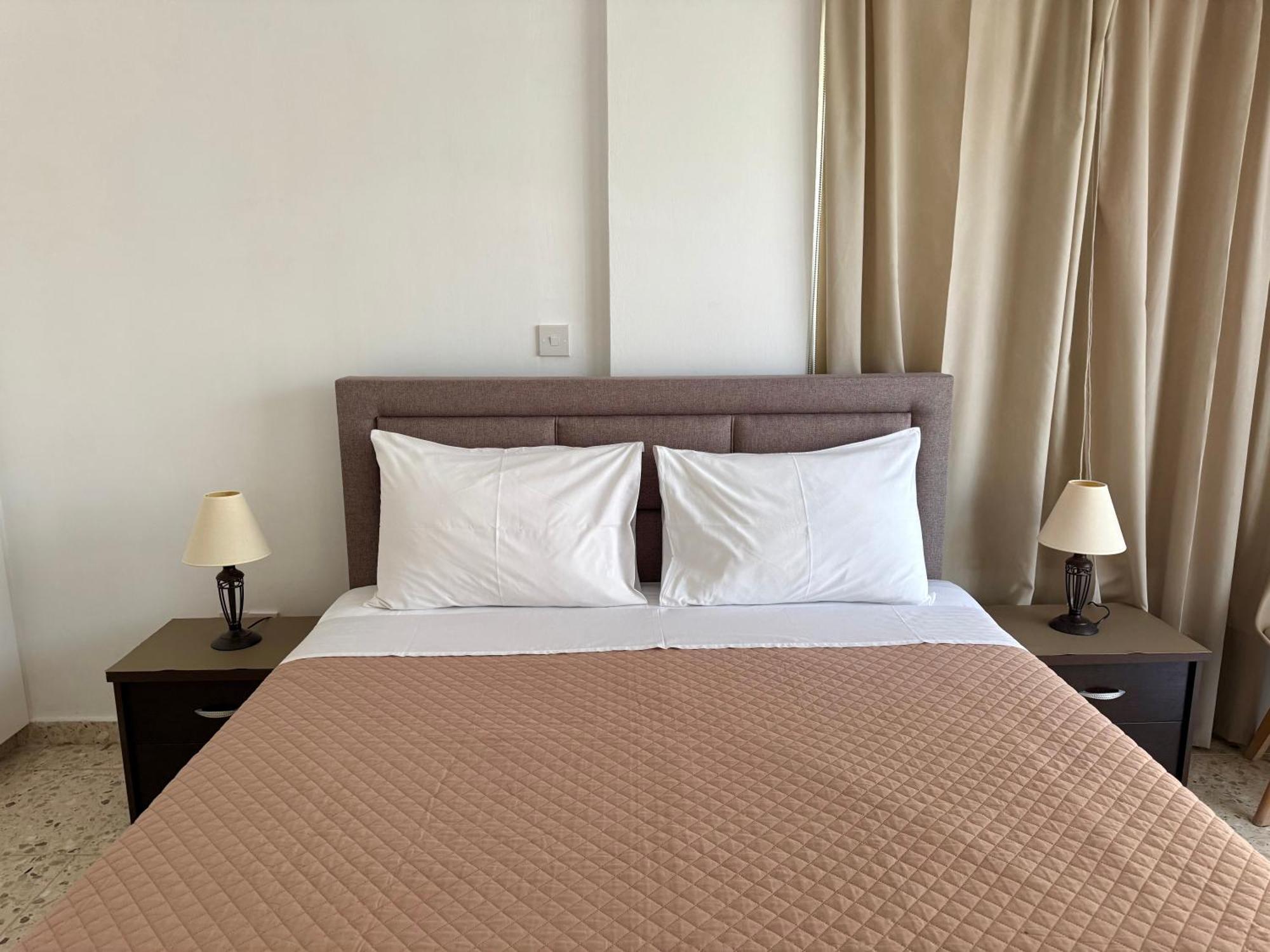 Himonas Apartments Pissouri Bagian luar foto