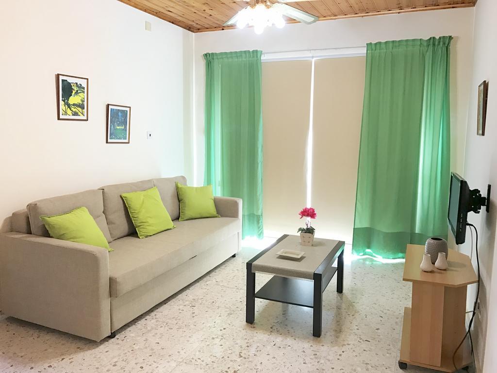Himonas Apartments Pissouri Bagian luar foto