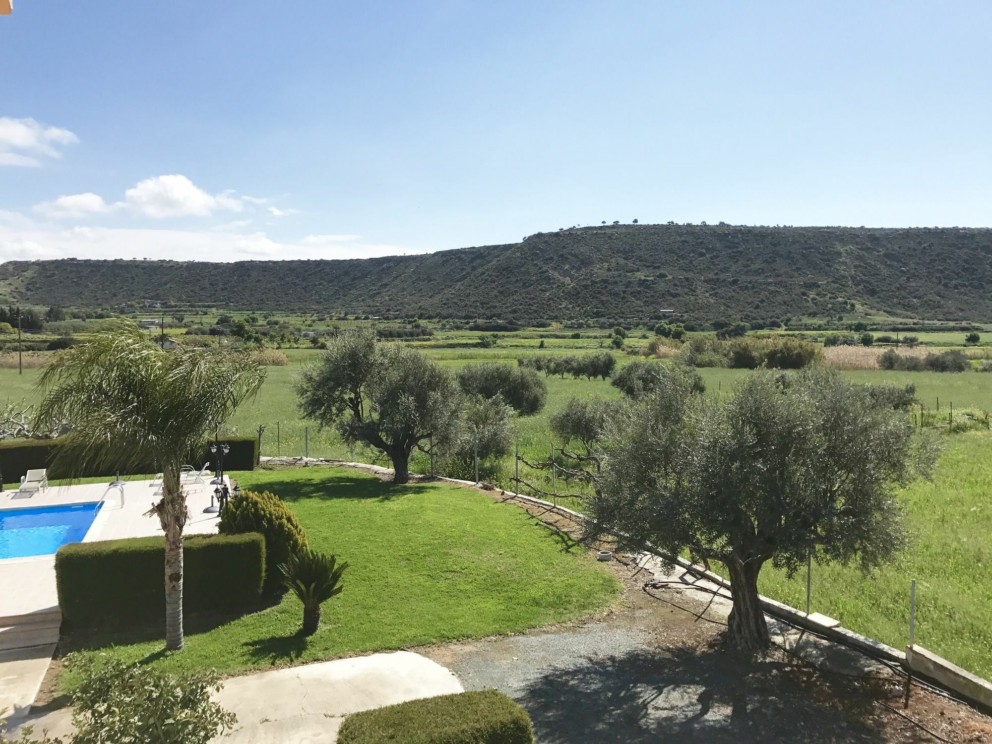 Himonas Apartments Pissouri Bagian luar foto
