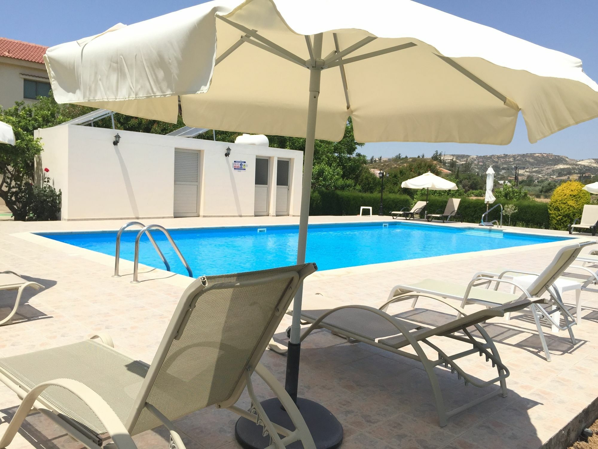 Himonas Apartments Pissouri Bagian luar foto
