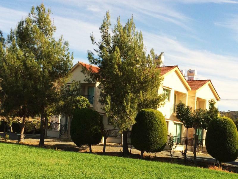 Himonas Apartments Pissouri Bagian luar foto