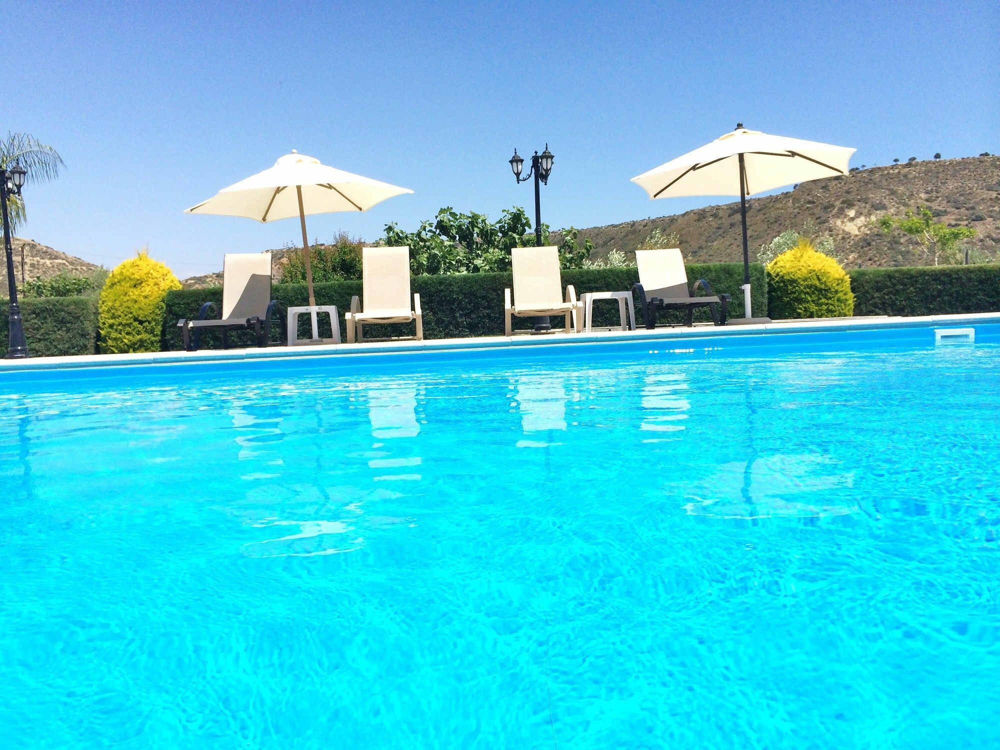Himonas Apartments Pissouri Bagian luar foto